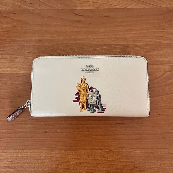 Coach Cream Leather Zip Wallet with C-3PO & R2-D2 Motif - Picture 2 of 4